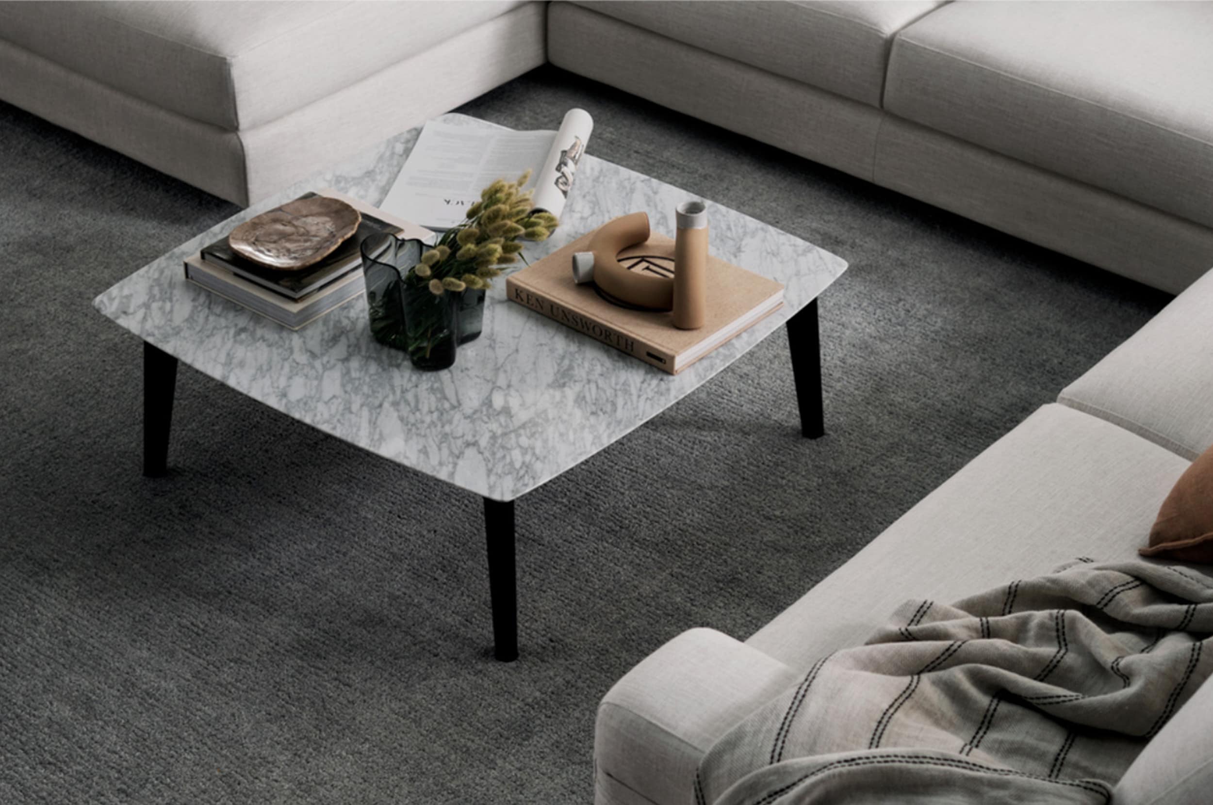 King living store coffee table