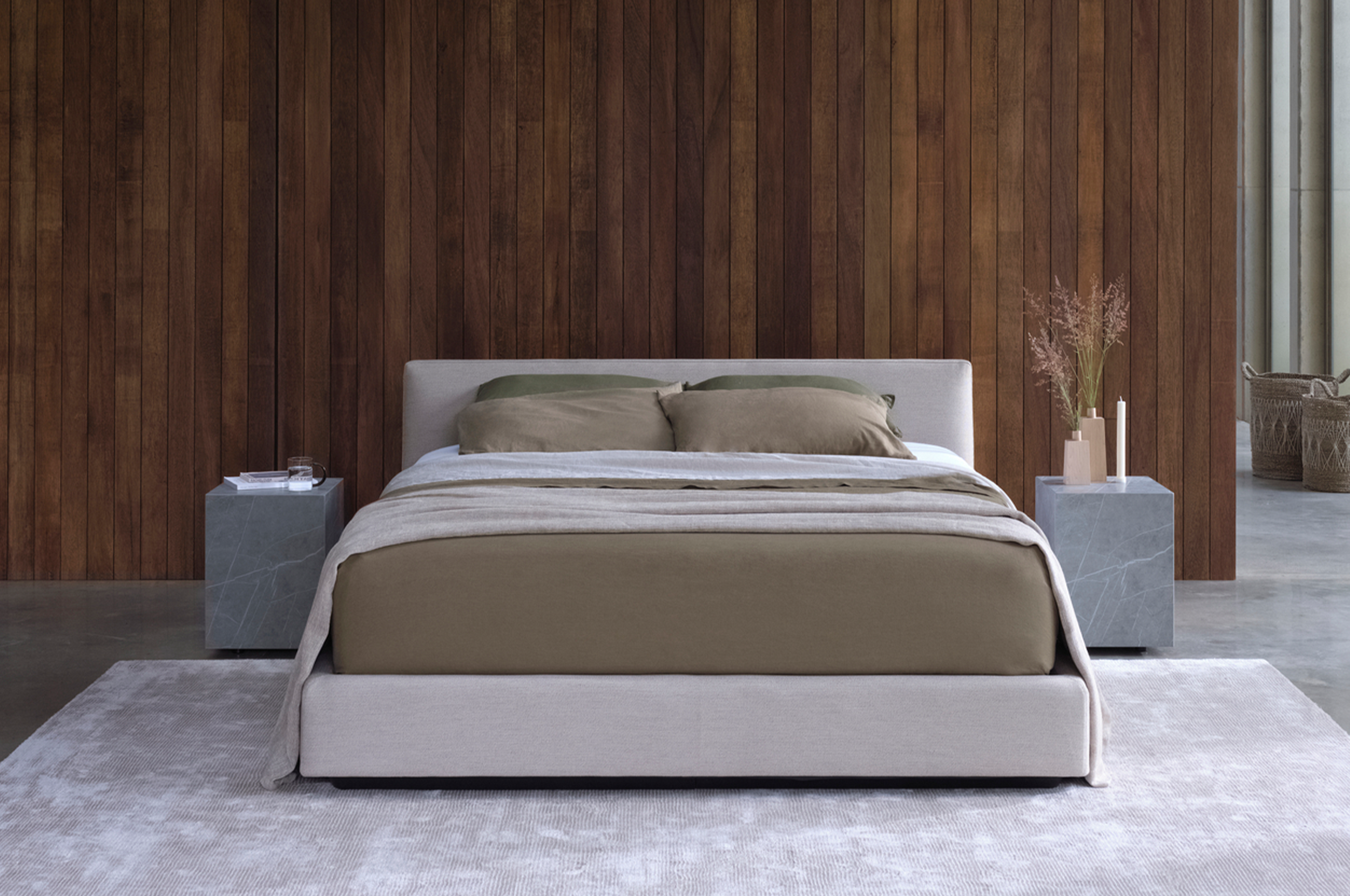 Promenade Motion Bed Queen Size - Main Image
