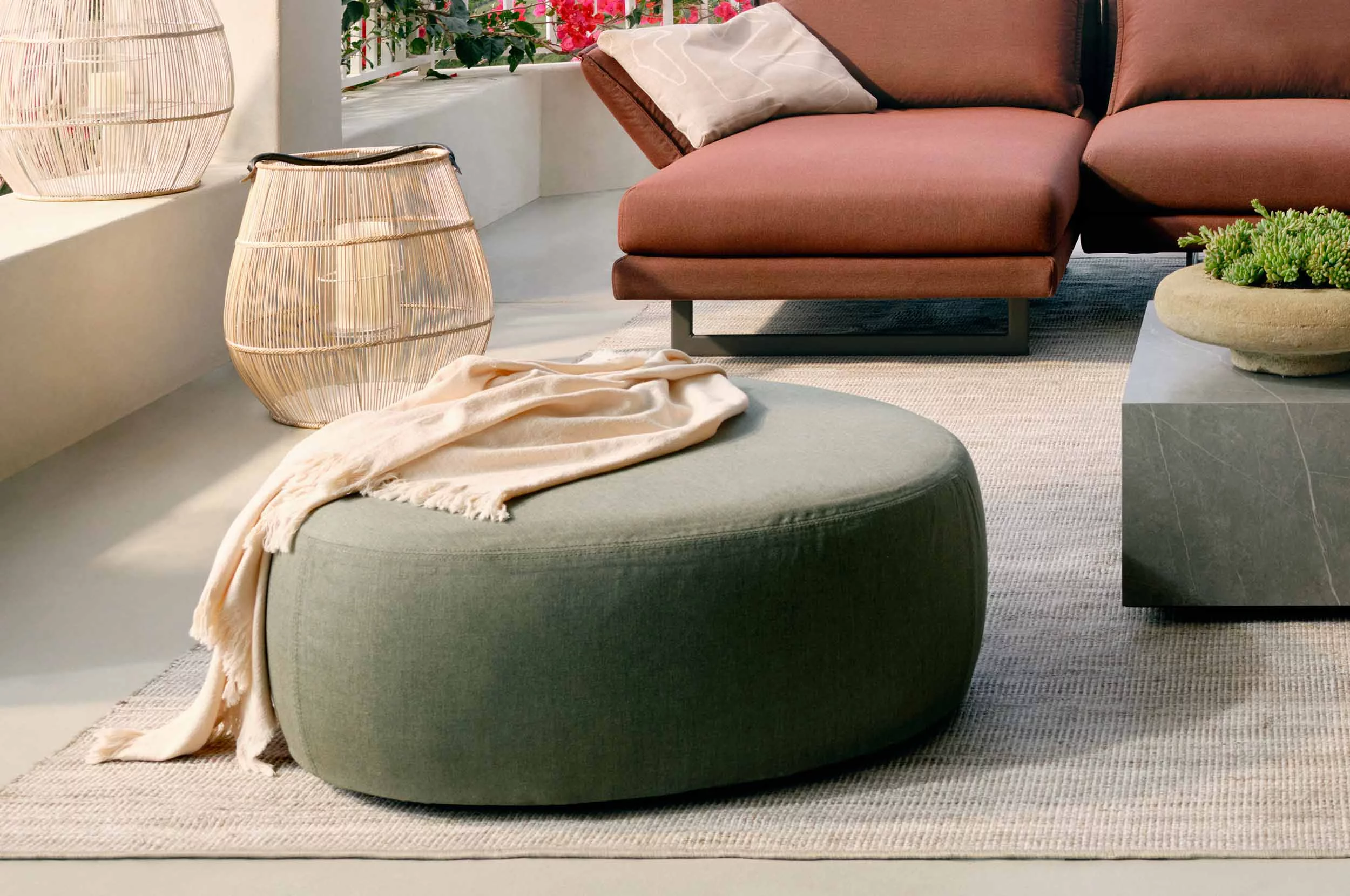 Crescent Outdoor Ottoman Medium King Living