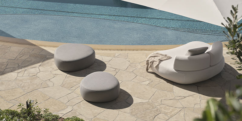Aura Outdoor Sofa | Curved sofa design | King Living | King Living